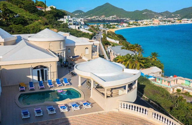 LUXURY 6 BR. Ocean View - Villa Kimon With a Pool.