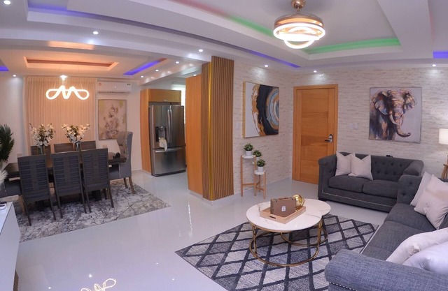 Luxury aparment 20 minutes from the airport and the beach