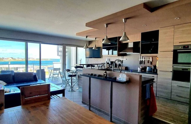 LUXURY APARTMENT IN 5TH OCEANVIEW BALCONY AND TERRACE DONE