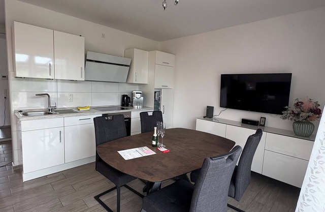 Luxury apartment on the North Sea coast, sauna, terrace, garden, quiet location, WiFi