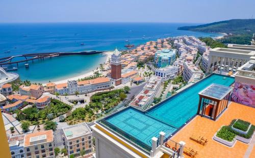 Luxury Apartment with Seaview - Ki'ss bridge - Firework at Sunset Town