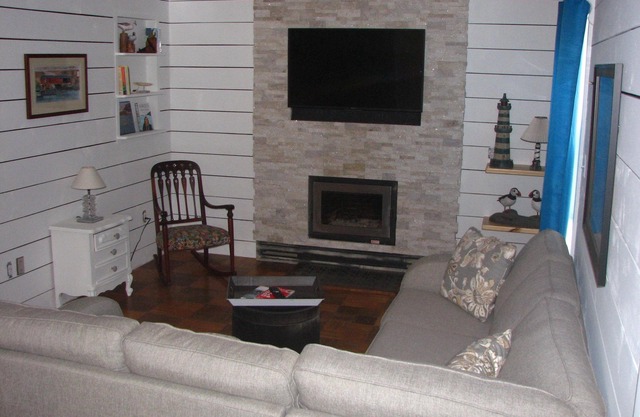 LUXURY APPOINTED RUSTIC COTTAGE VACATION RENTAL in the heart of Petty Harbour