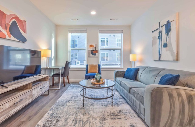 Luxury Apt with Rooftop Terrace and Pool