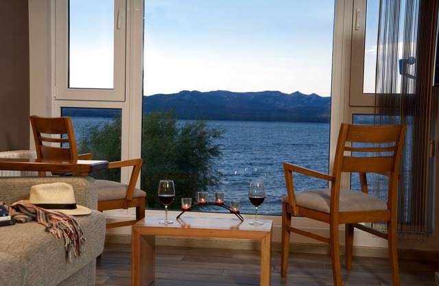 Luxury Rental on Lake Shore