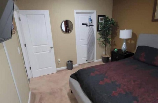 Luxury Basement Apartment 20 minutes outside of DC