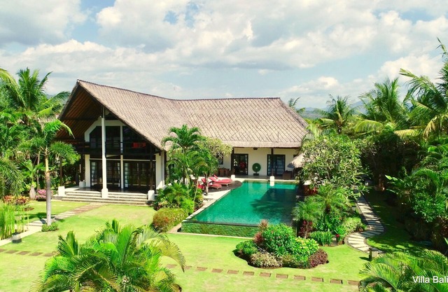Luxury Beach Villa with Infinity Pool.
