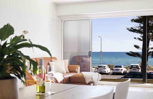 Luxury Beachfront Retreat | Henley Beach Esplanade