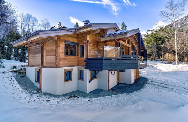 Luxury Chalet in Hamlet with Beautiful Views
