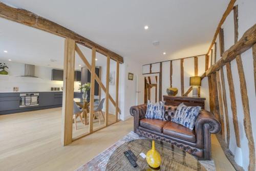 Luxury Character Apartment St Albans By Central Stays Short Lets & Serviced Accommodation With Free Parking