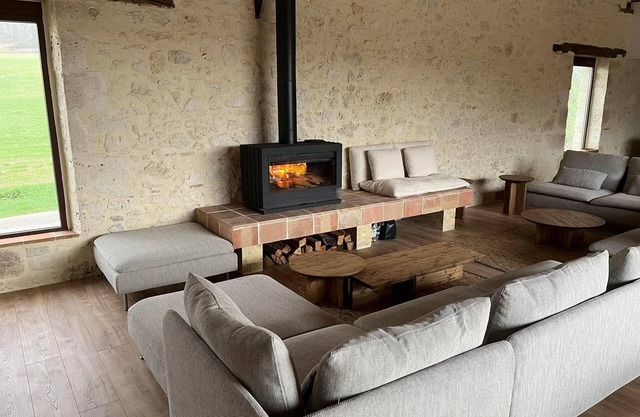 Luxury charming cottage, valley view