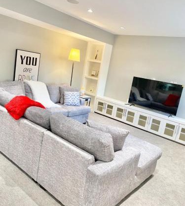 Luxury Chestermere Retreat