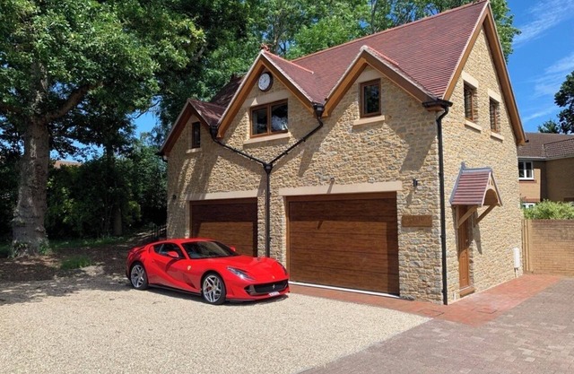 Luxury Coachhouse