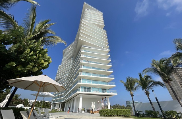 Luxury Condo Beach Front