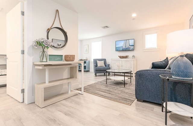 Luxury Corner Condo at Harbourtown on Historic Plymouth Harbour by the Mayflower