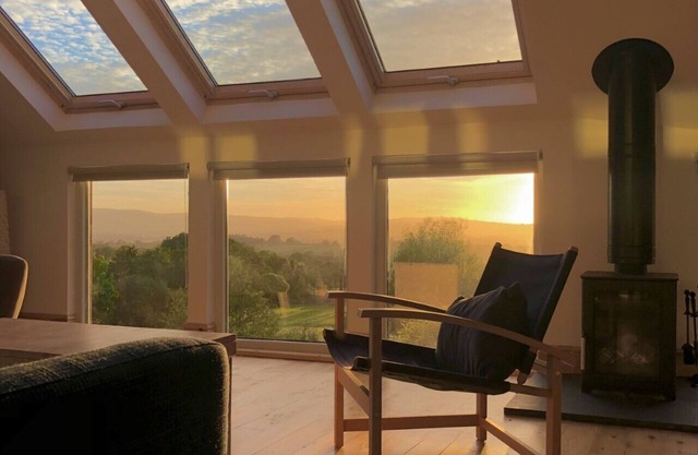 Luxury cosy countryside retreat, great for walkers. Sleeps up to 4.