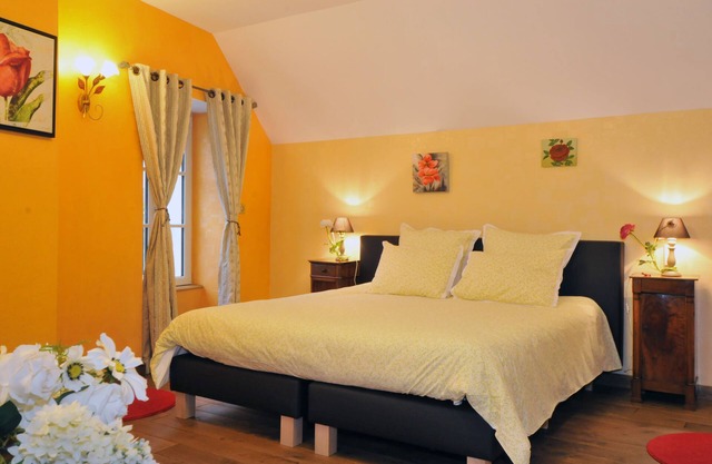 Luxury cottage 4 ears for 5 people with heated pool