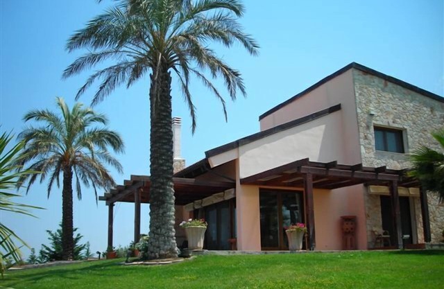 Luxury Detached Villa Sani Beach!Just 2 mins from the whole Sani Marina Action!