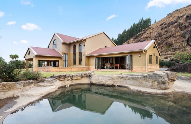Luxury Drakensberg Family Accommodation - Misty Ridge.