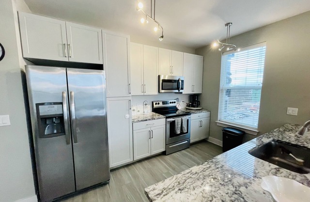 Luxury Escape: 3 Bed 2 Bath Oasis in Vibrant King of Prussia