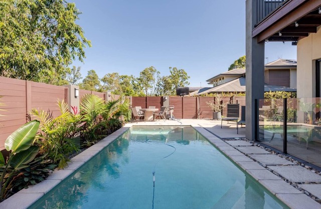 Luxury family and friends escape - 5 minutes from theme parks, 20 mins to beach