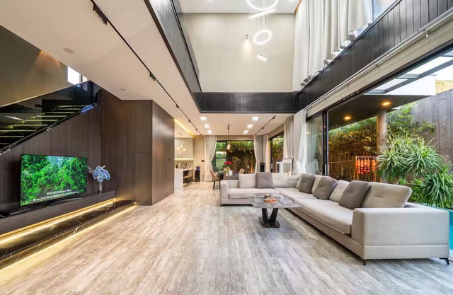 Luxury huge Villa/Private pool/BBQ/Free Pick up