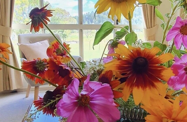 Luxury in Secluded Valley, Wineries, spa, massage & views. Stanthorpe Qld