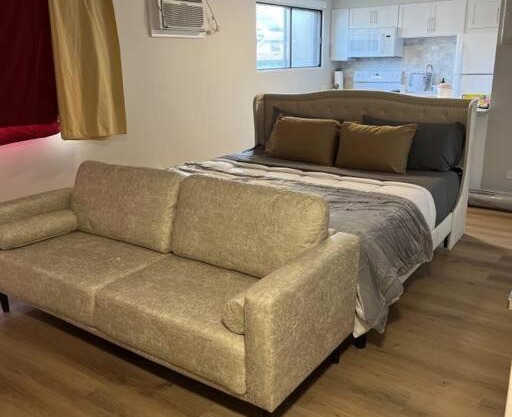 Luxury King Bed in Family Friendly Location