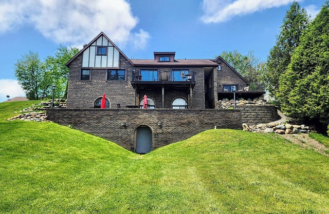 Luxury Lake Huron Lakefront Home w/Indoor Pool, Spa & Game Room - Sleeps 20!