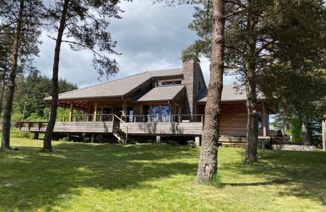 Luxury Lodge with Private Spa, Golf Access, and Kids' Adventure Area