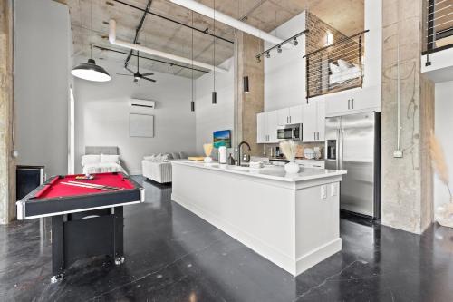 Luxury Loft-Coastal Vibe