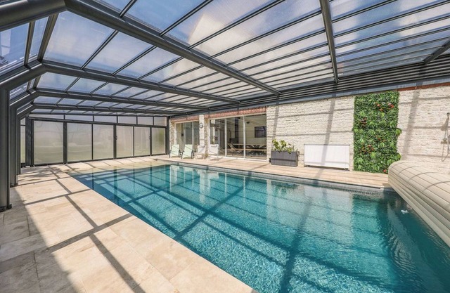 Luxury loft with heated indoor pool, Jacuzzi and sauna