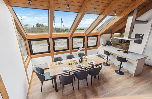 Luxury Maisonette – Haus Seiters – 4-Star Apartment with Sauna in Saarland