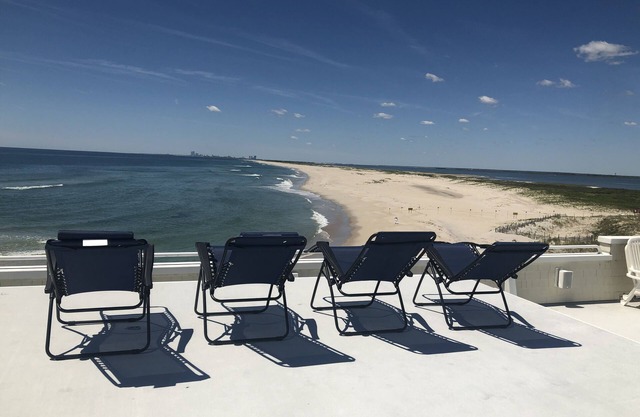 Luxury OCEANFRONT spectacular Ocean, Bay VIEWS