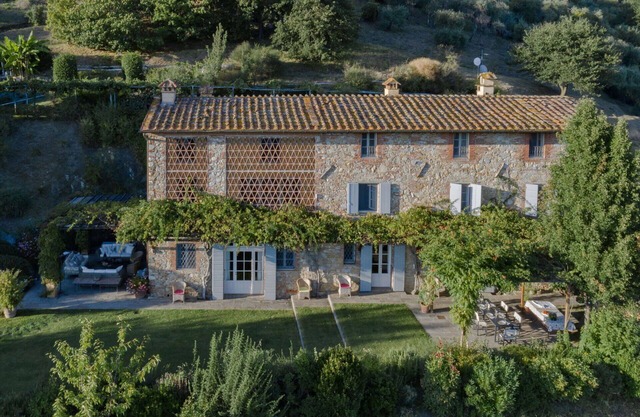 Luxury Pool Villa Oliveto 12 - BelcantoVillas