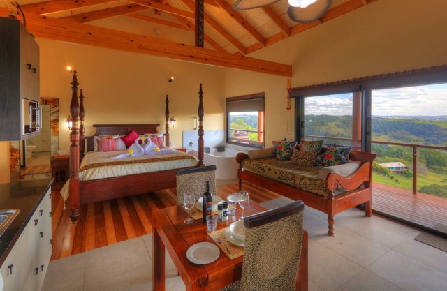 Luxury self-contained villa with double bed, double spa, fireplace, and kitchen.