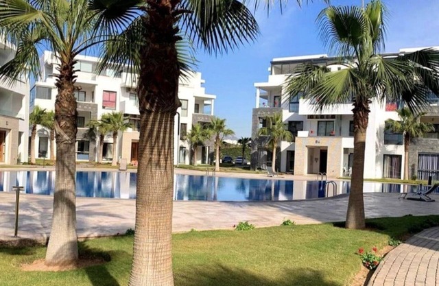 Luxury spaces apartment within gated complex - 2 pools - 5 mins form the beach.
