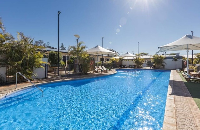 Luxury studio apartment in a security estate located in a ocea front area