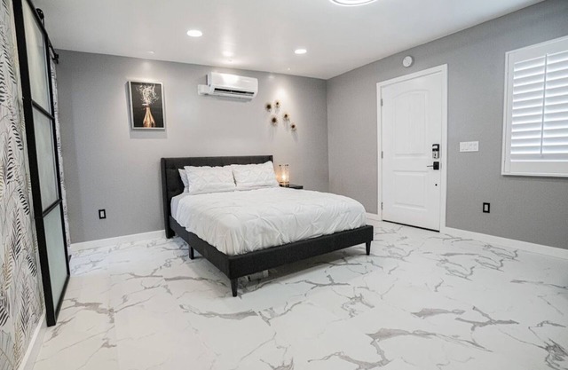 Luxury Studio
