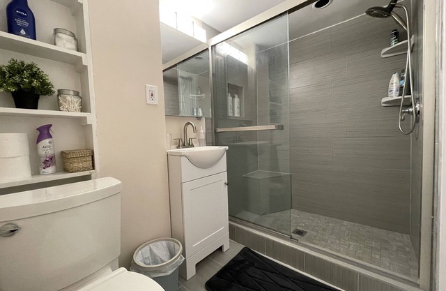 Luxury Suite. Conveniently Located. Free Parking.