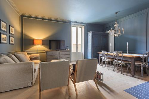 Luxury terrace in the center of Milan Garibaldi train station Brera