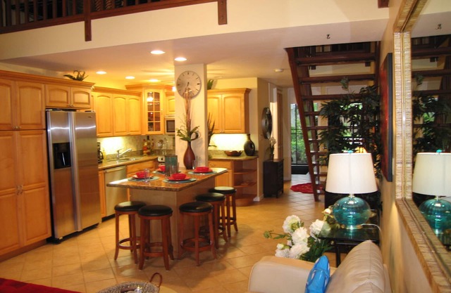 Luxury townhouse on Turtle Bay golf course near the ocean