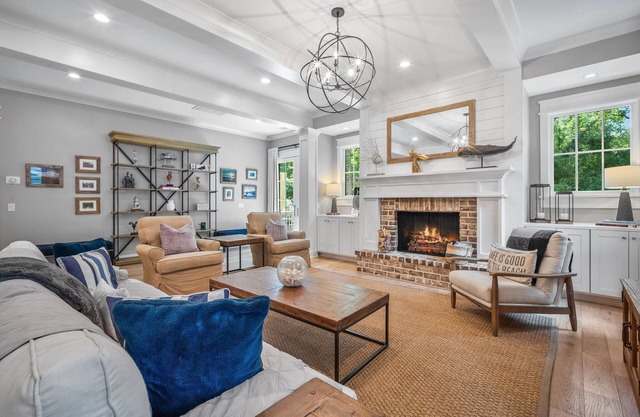 Luxury Vacation home in Sea Pines Resort 4 BR 3.5 BA Bikes & Beach Gear included