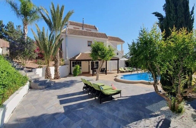 Luxury Villa 5 Stars With 6 Bedrooms, 4 Bathrooms and Private Pool