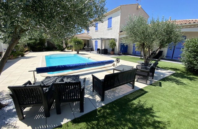 Luxury villa in the heart of Vaunage between Nîmes and the sea