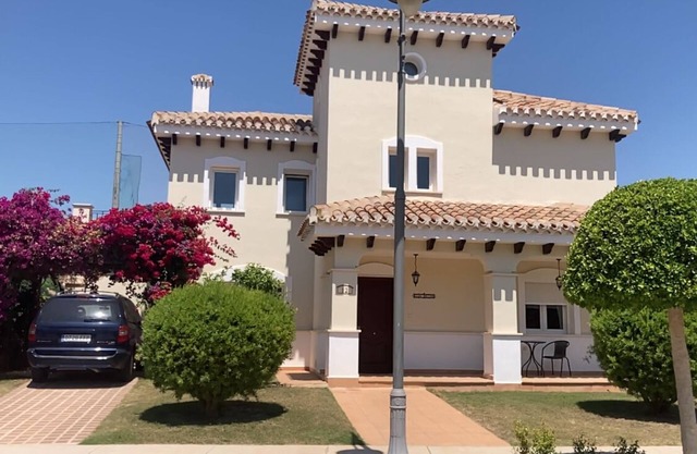 Luxury Villa With Pool And Jacuzzi, Overlooking The 18th Fairway