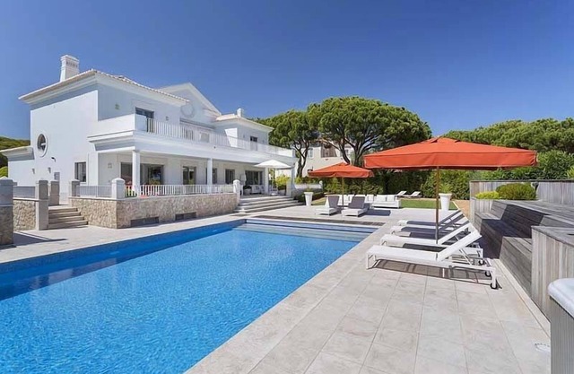 Luxury villa with private pool, WiFi, jacuzzi and more PV03 - Almancil, Algarve