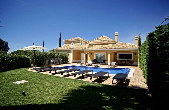 Luxury villa with sea view