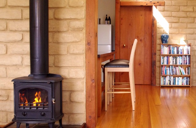 Lyrebird Cottages, Silver Wattle cottage, Relax in nature in the Yarra Valley.