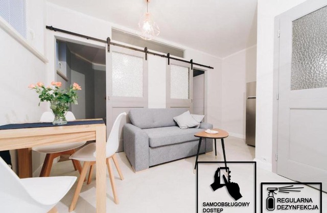 M6 Main Square Stylish One Bedroom