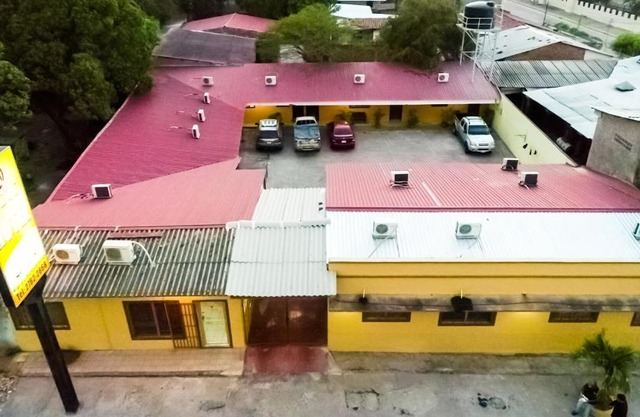 Mados Hotel Tamarindo